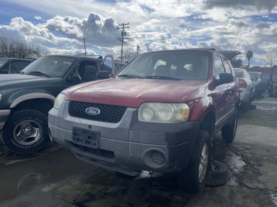 2005 FORD ESCAPE
