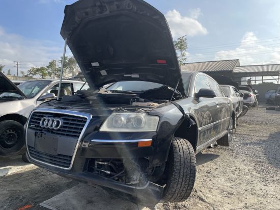 2006 AUDI A8