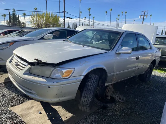 2001 TOYOTA CAMRY