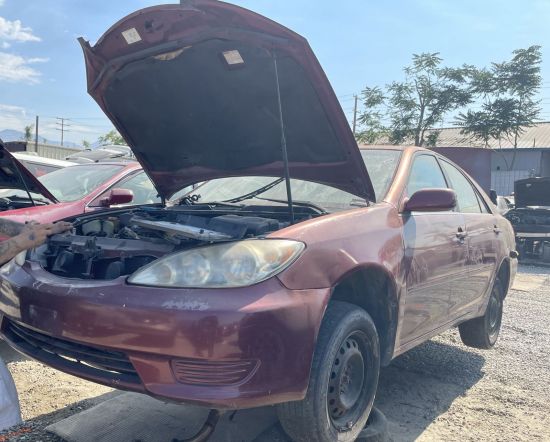 2004 TOYOTA CAMRY
