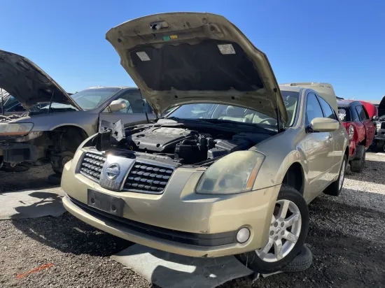 2004 NISSAN MAXIMA