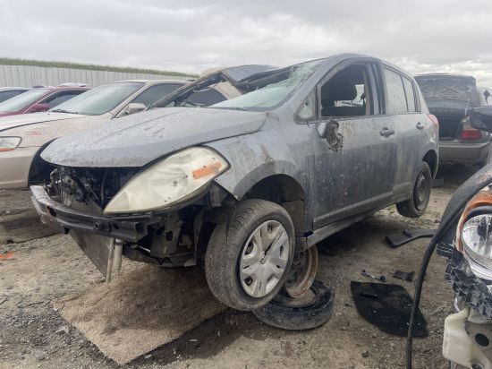 2010 NISSAN VERSA
