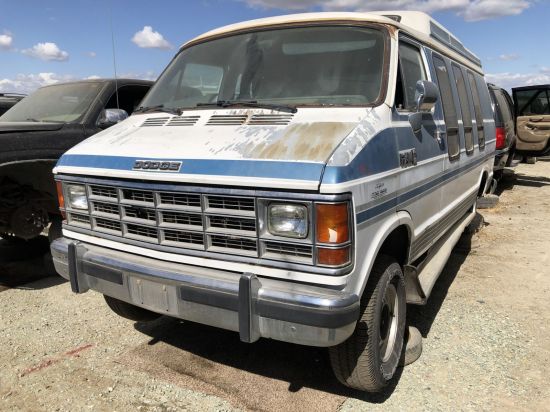 1990 DODGE RAM VAN
