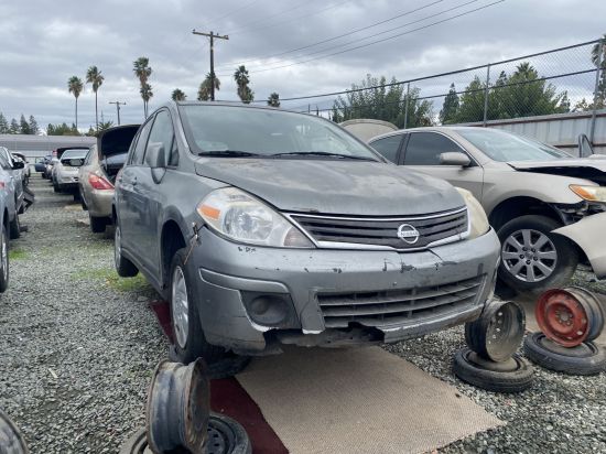 2009 NISSAN VERSA