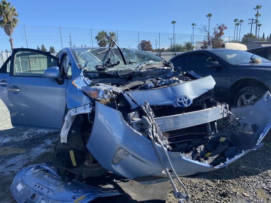 2014 TOYOTA PRIUS PLUG-IN