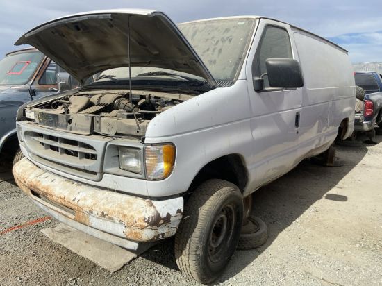 2002 FORD ECONOLINE