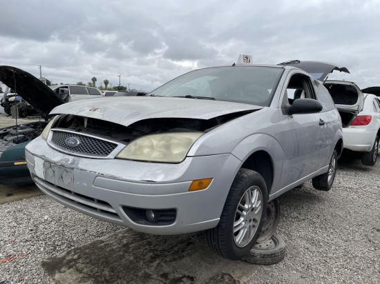 2005 FORD FOCUS