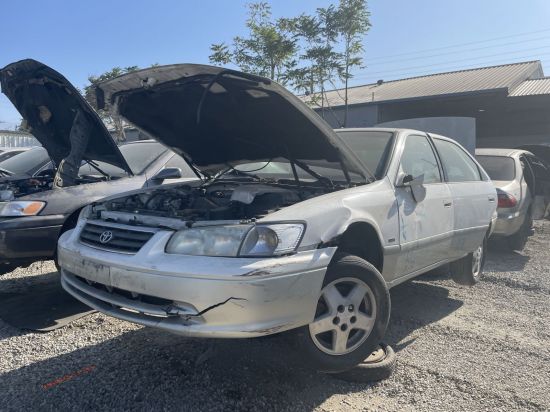 2001 TOYOTA CAMRY