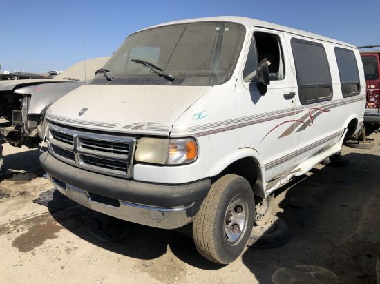 1997 DODGE RAM VAN