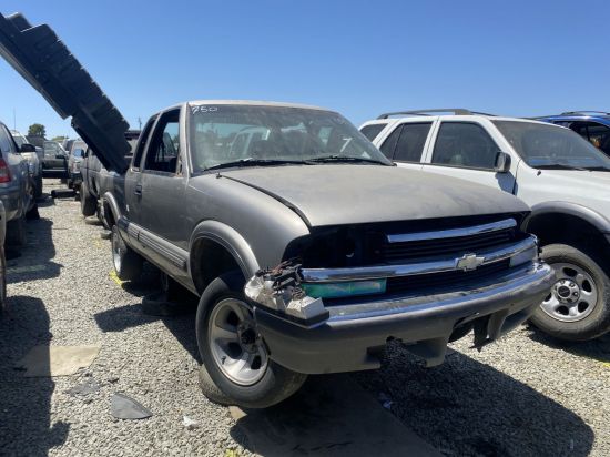 1998 CHEVROLET S10