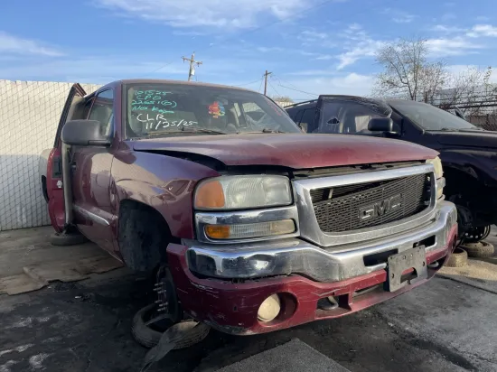 2004 GMC SIERRA