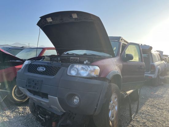 2005 FORD ESCAPE