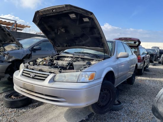 2000 TOYOTA CAMRY