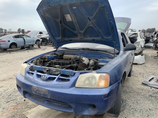 2002 HYUNDAI ACCENT