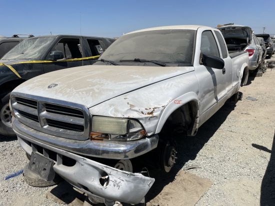 2003 DODGE DAKOTA