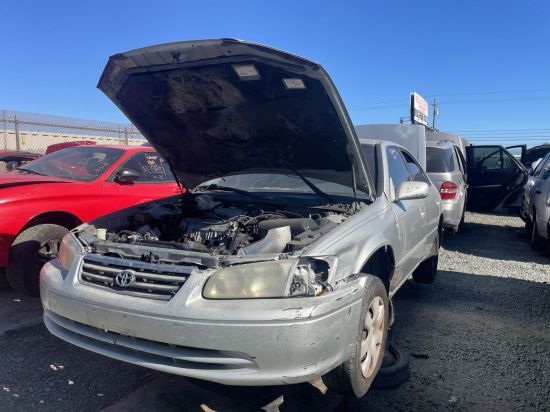 2001 TOYOTA CAMRY