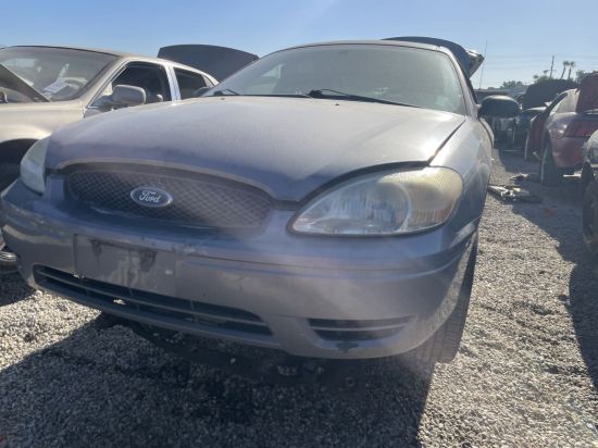 2006 FORD TAURUS