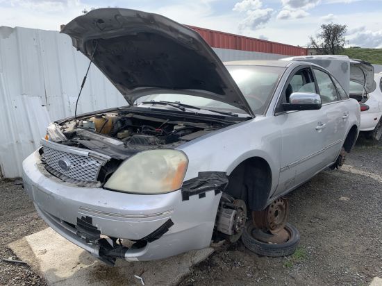 2005 FORD FIVE HUNDRED