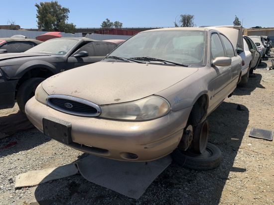 1999 FORD AVEO