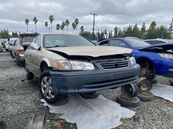 2000 TOYOTA CAMRY