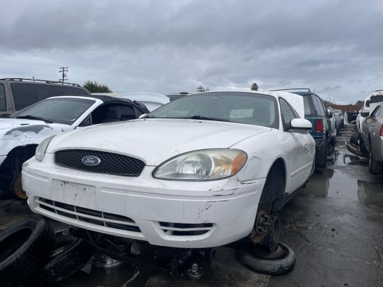2006 FORD TAURUS