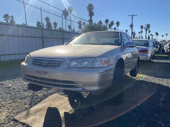 2000 TOYOTA CAMRY