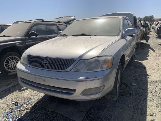 2000 TOYOTA AVALON