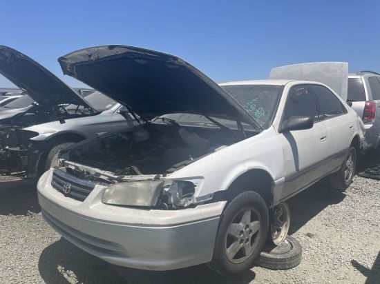 2001 TOYOTA CAMRY