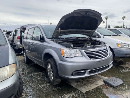 2016 CHRYSLER TOWN & COUNTRY