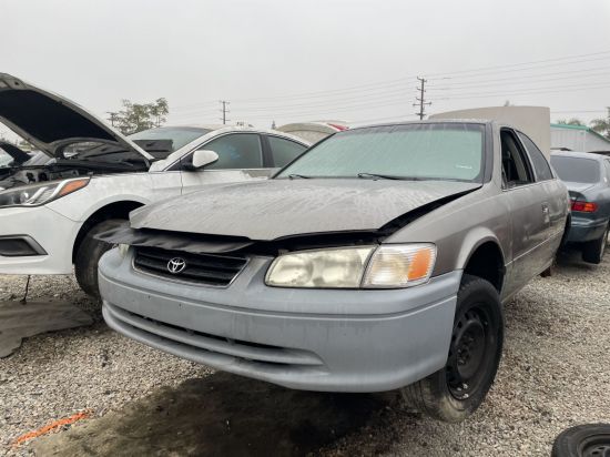 2001 TOYOTA CAMRY