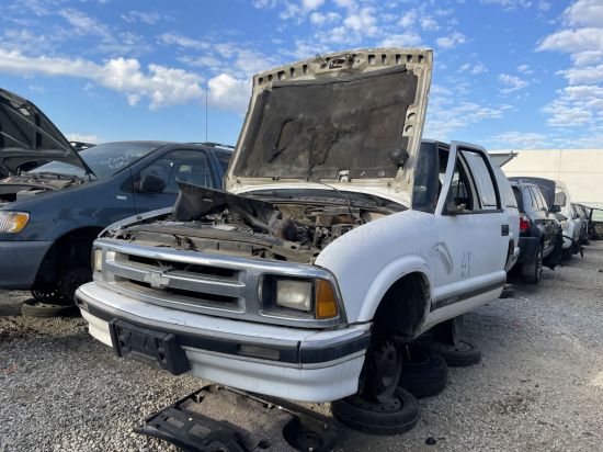 1997 CHEVROLET S10