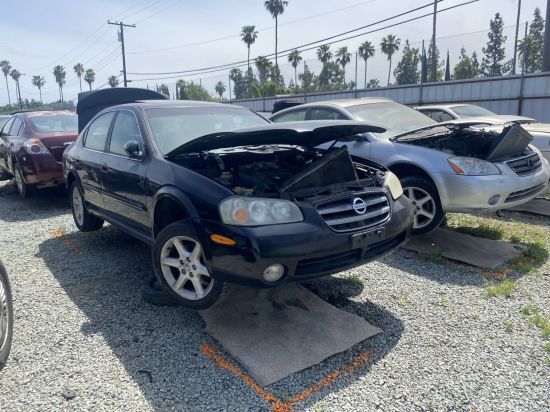 2002 NISSAN MAXIMA