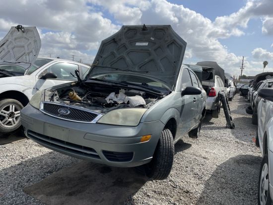 2005 FORD FOCUS