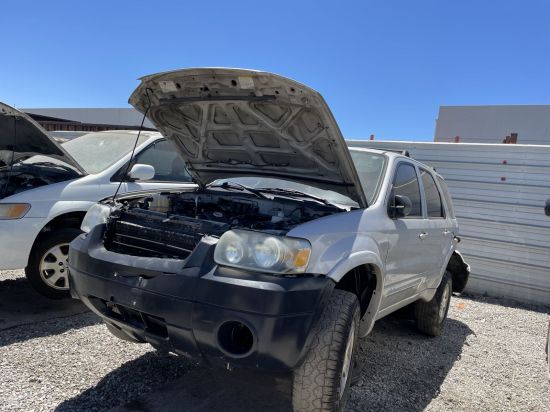 2005 FORD ESCAPE