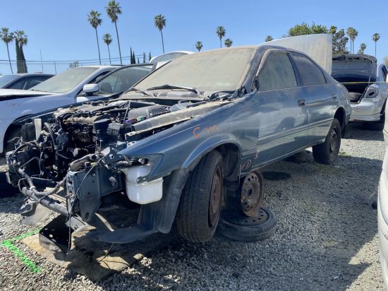 2001 TOYOTA CAMRY