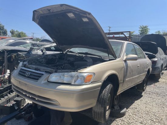 2001 TOYOTA CAMRY