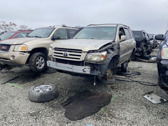 2005 TOYOTA HIGHLANDER