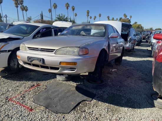 1996 TOYOTA CAMRY