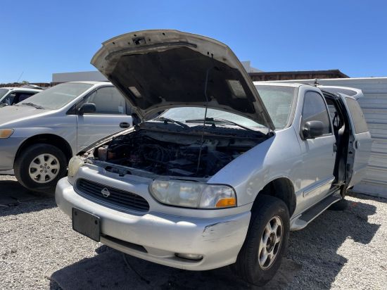 2000 NISSAN QUEST