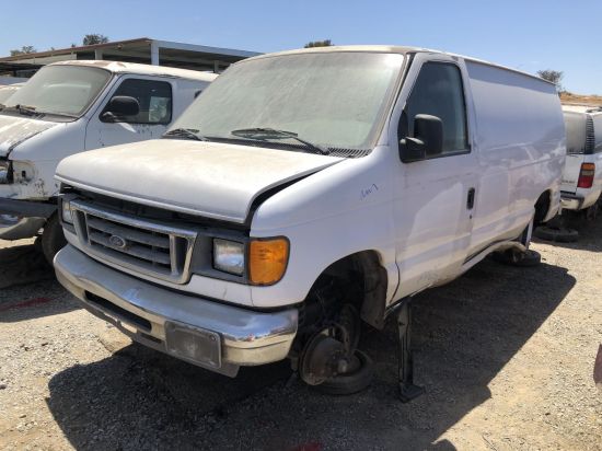 2004 FORD ECONOLINE