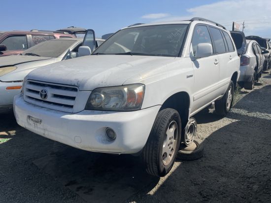 2005 TOYOTA HIGHLANDER