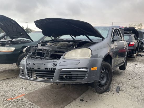 2005 VOLKSWAGEN JETTA