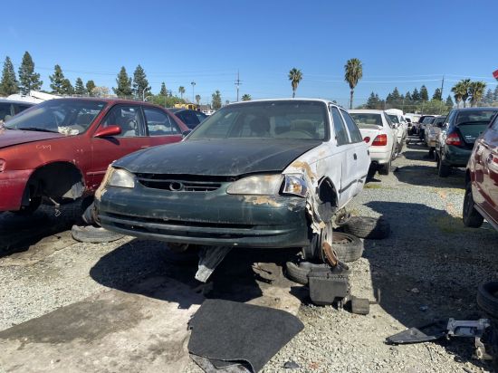 2002 TOYOTA COROLLA