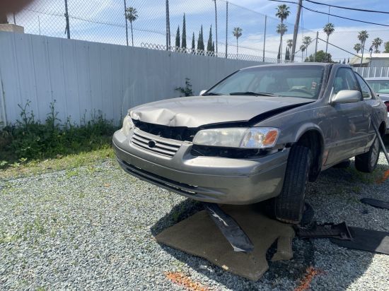 2001 TOYOTA CAMRY