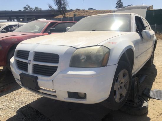 2006 DODGE MAGNUM