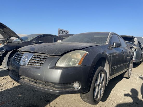 2004 NISSAN MAXIMA