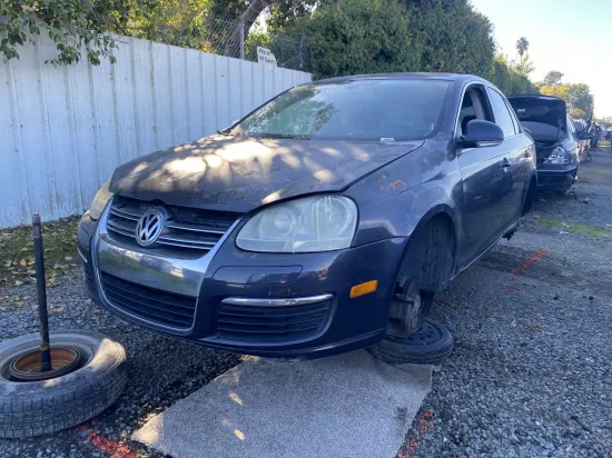 2005 VOLKSWAGEN JETTA