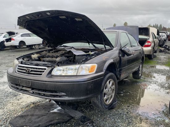 2000 TOYOTA CAMRY
