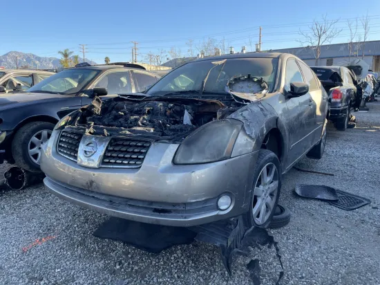 2004 NISSAN MAXIMA
