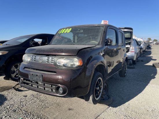2011 NISSAN CUBE
